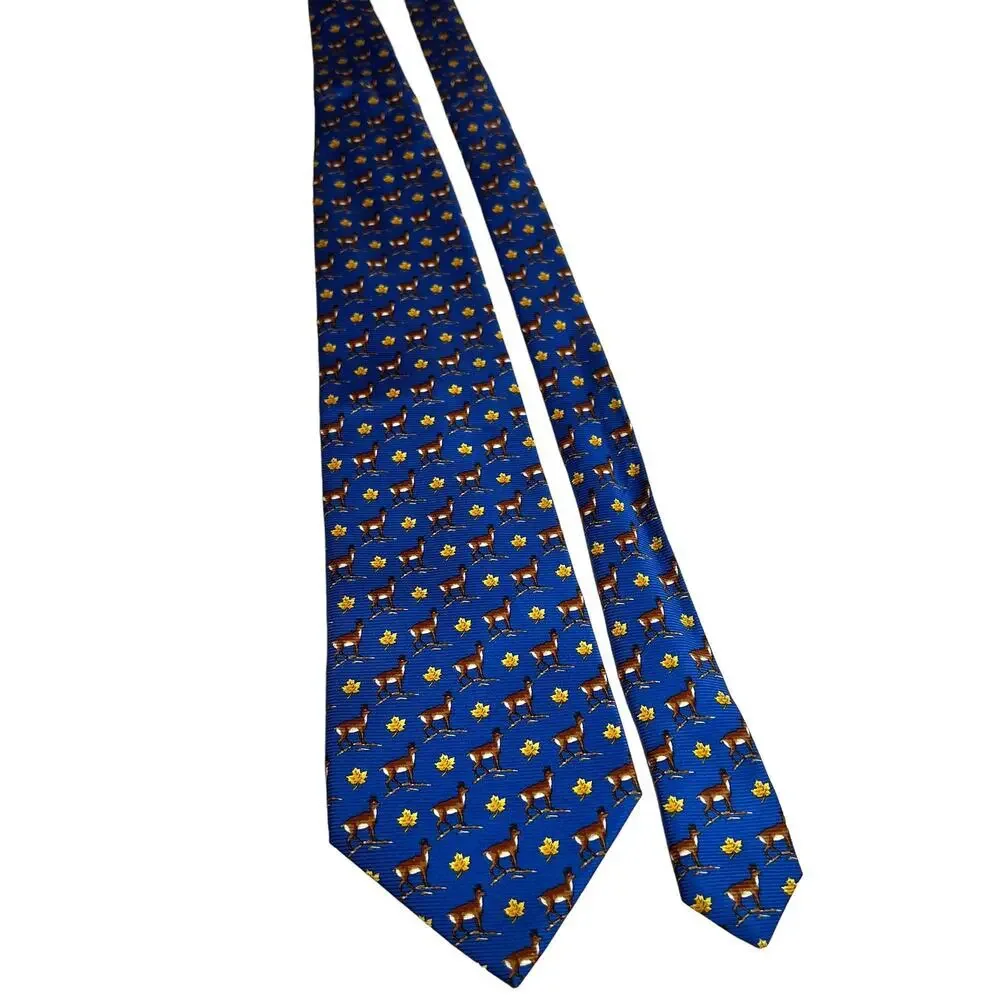 Banana Republic 100% Silk Necktie Holiday Fall Season Deer in Blue 56